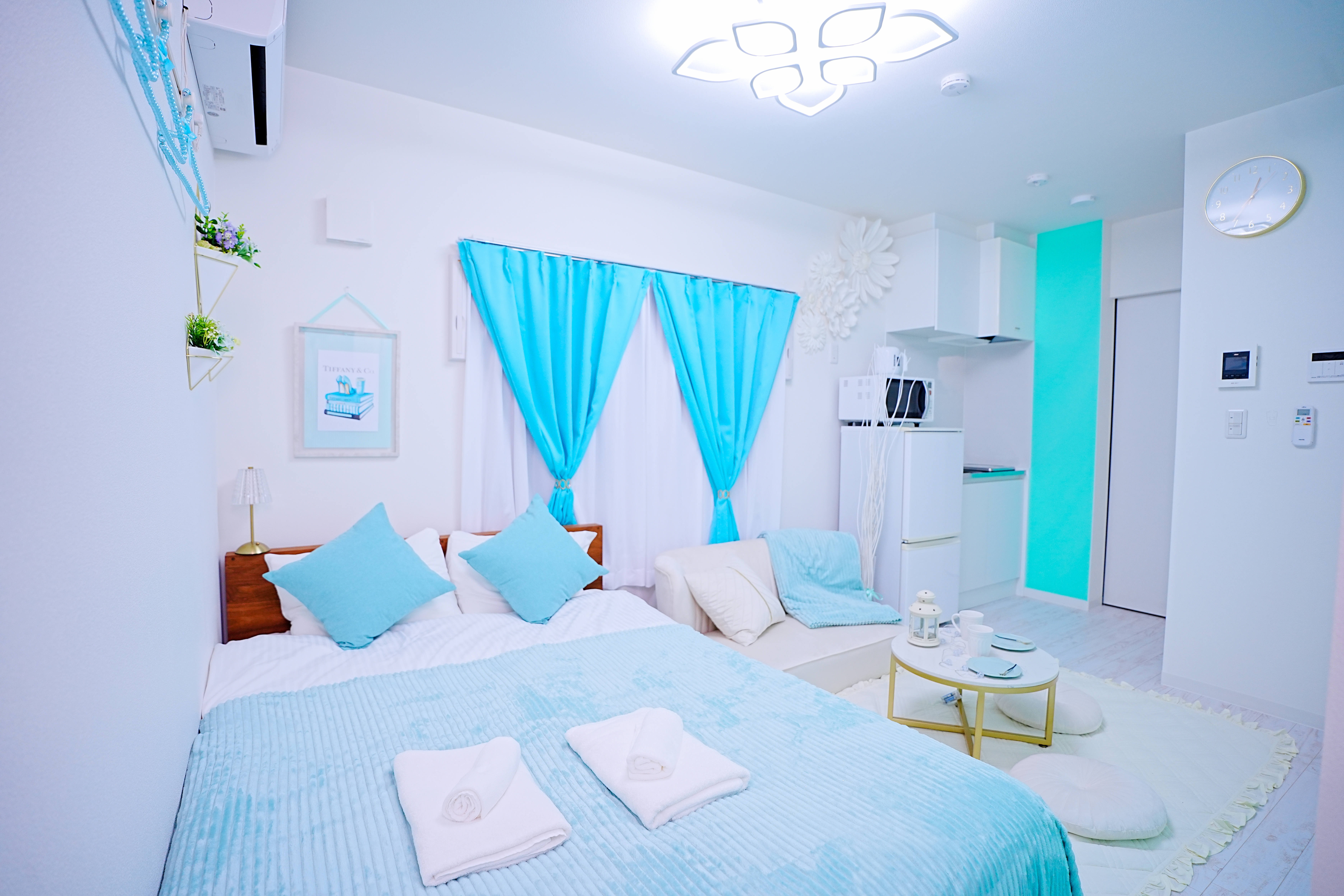 SORA BASE Blue Sky room